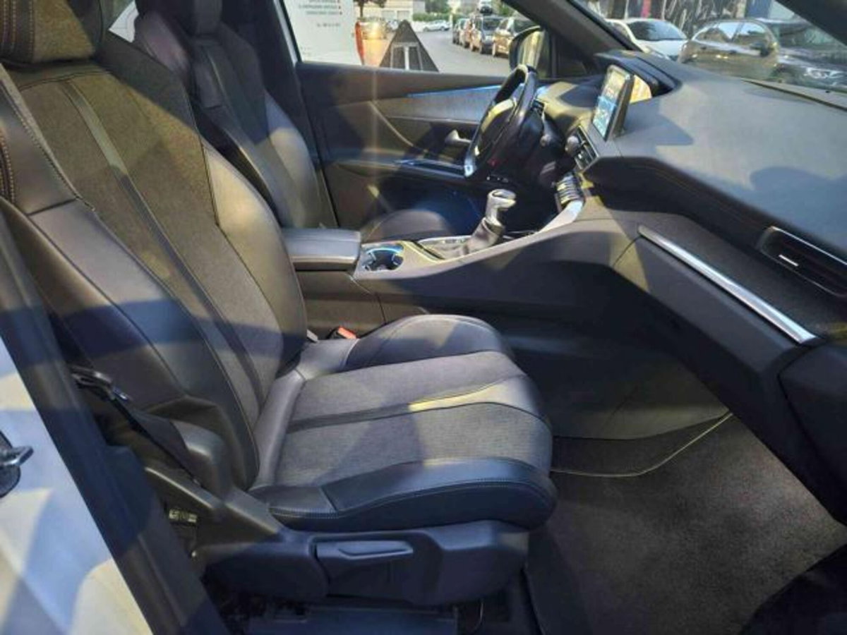 Peugeot 5008 PureTech Turbo 130 S&S GT Line (12)