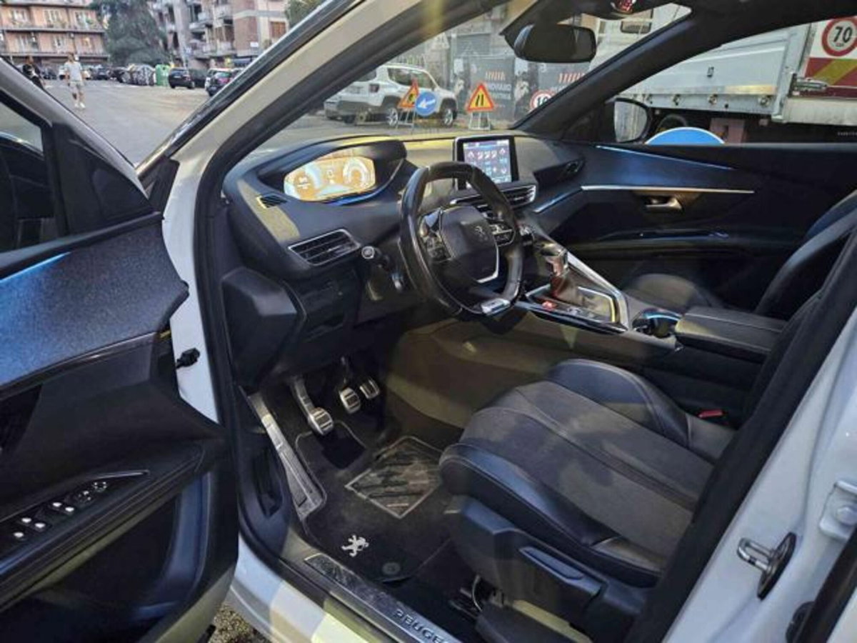 Peugeot 5008 PureTech Turbo 130 S&S GT Line (8)