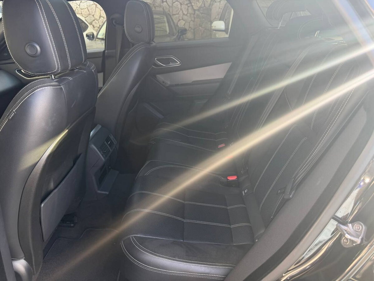 Land Rover Range Rover Velar 2.0D I4 240 CV R-Dynamic S (9)