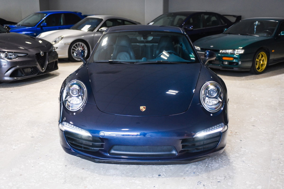 Porsche 911 Coupé 3.8 Carrera S (2)