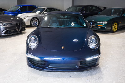 Porsche 911 Coupé 3.8 Carrera S (2)