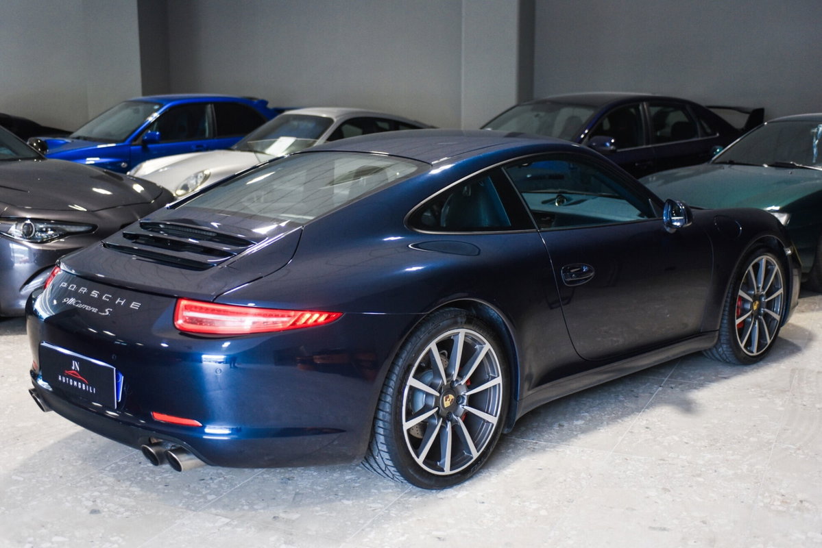 Porsche 911 Coupé 3.8 Carrera S (4)