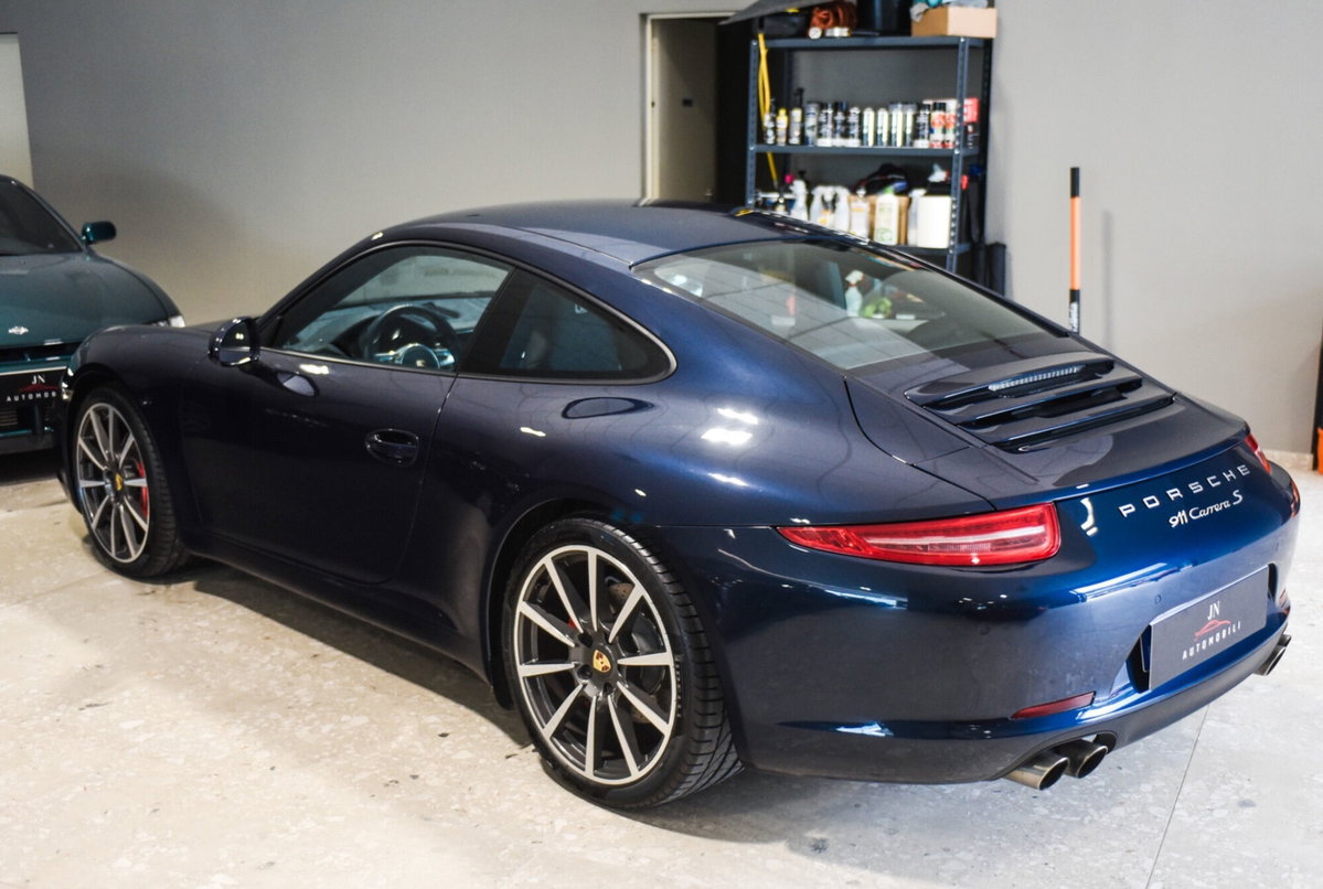 Porsche 911 Coupé 3.8 Carrera S (6)