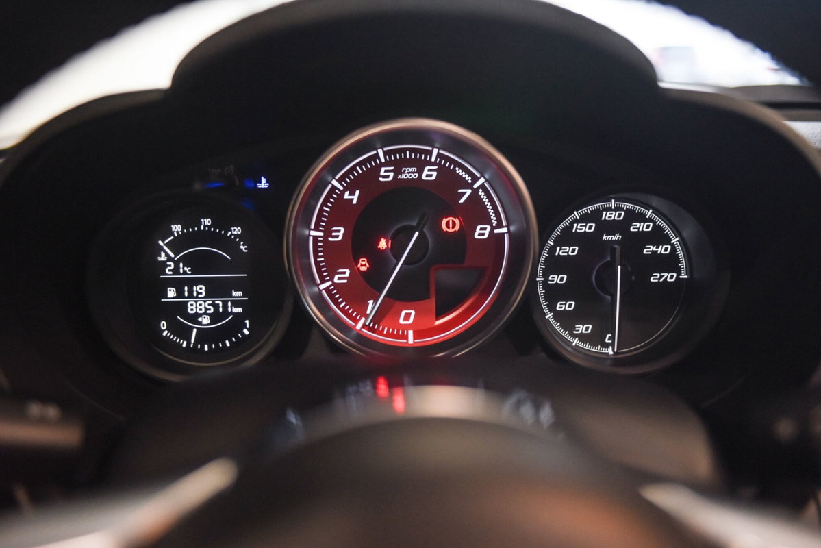 Abarth 124 Spider 1.4 Turbo MultiAir AT 170 CV (10)