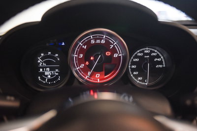 Abarth 124 Spider 1.4 Turbo MultiAir AT 170 CV (10)