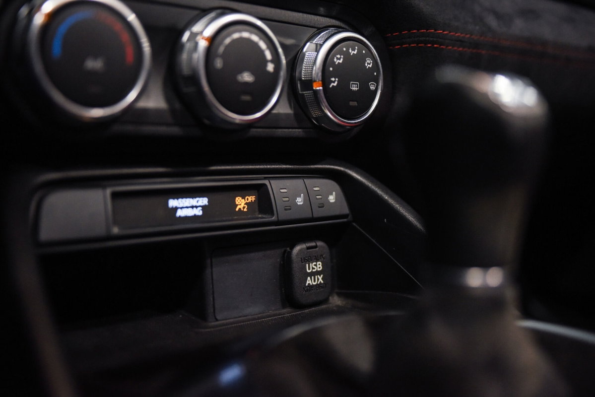 Abarth 124 Spider 1.4 Turbo MultiAir AT 170 CV (11)
