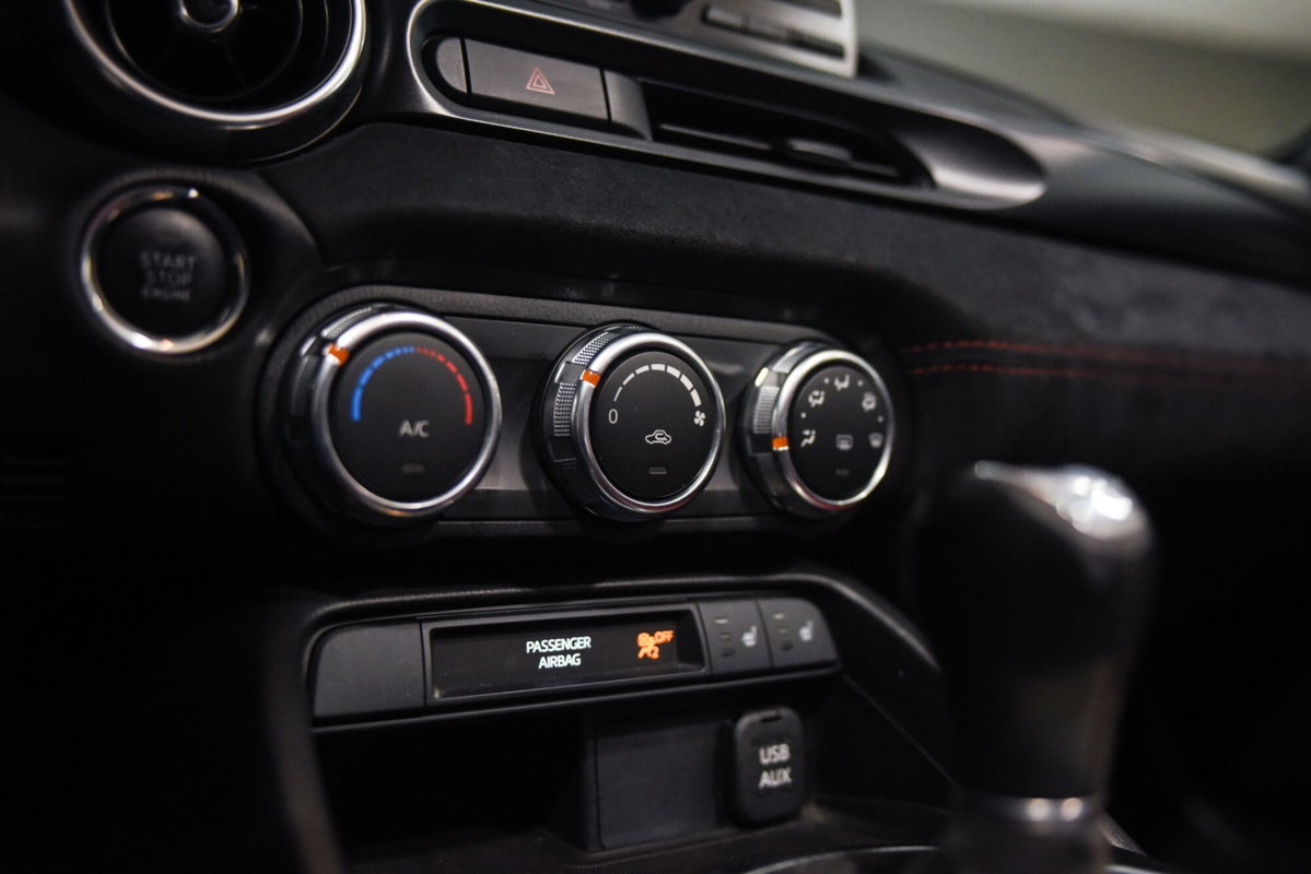 Abarth 124 Spider 1.4 Turbo MultiAir AT 170 CV (12)