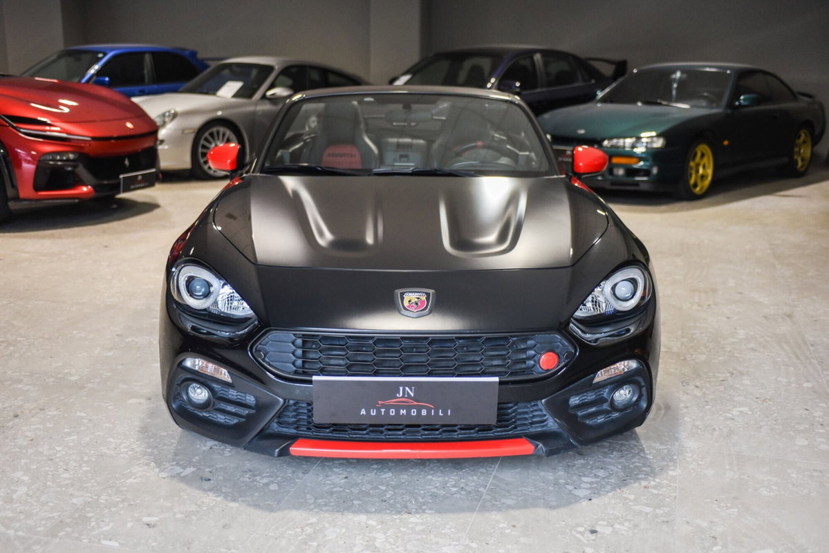 Abarth 124 Spider 1.4 Turbo MultiAir AT 170 CV (2)