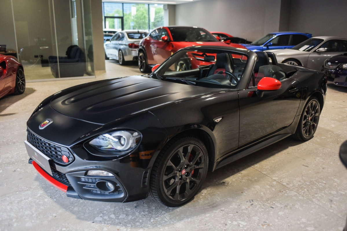 Abarth 124 Spider 1.4 Turbo MultiAir AT 170 CV (3)