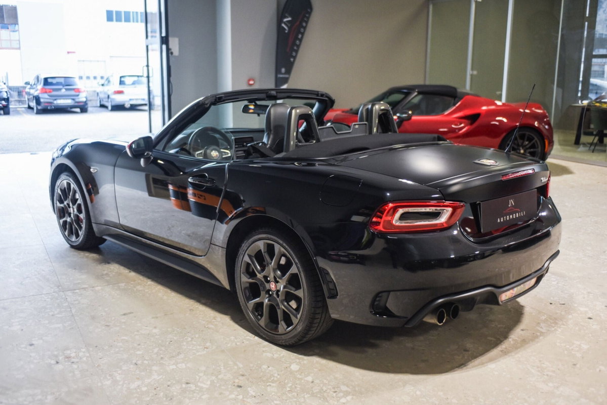 Abarth 124 Spider 1.4 Turbo MultiAir AT 170 CV (4)