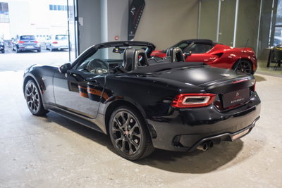 Abarth 124 Spider 1.4 Turbo MultiAir AT 170 CV (4)