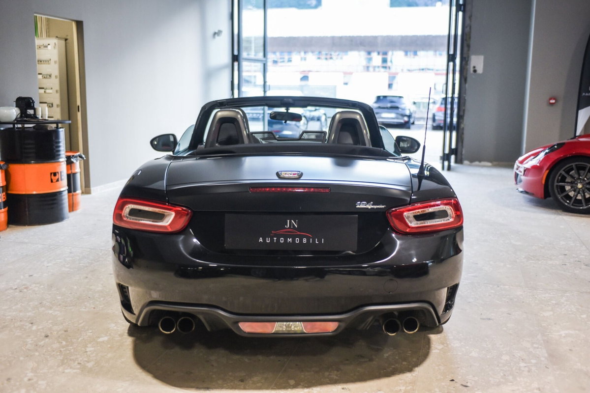 Abarth 124 Spider 1.4 Turbo MultiAir AT 170 CV (5)
