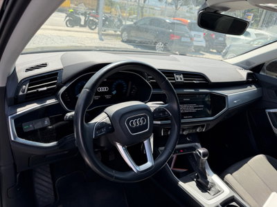 Audi Q3 Sportback 35 TDI quattro S tronic S line edition (5)