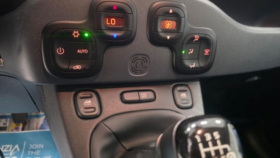 Fiat Panda 1.0 firefly hybrid Pop s&s 70cv (13)