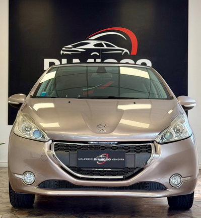Peugeot 208 HDi 68 CV 5 porte Allure (2)