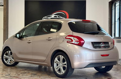 Peugeot 208 HDi 68 CV 5 porte Allure (7)