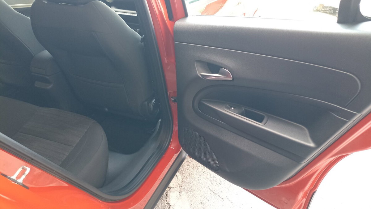 Jeep Avenger 1.2 turbo Longitude fwd 100cv (10)