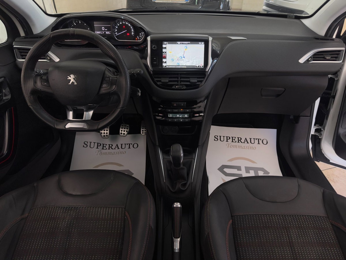 Peugeot 208 100 3 porte GT Line (6)