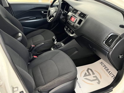 Kia Rio 1.4 CRDi WGT 5p. EX (10)