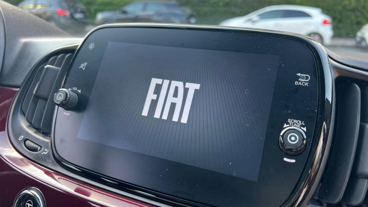 Fiat 500 1.0 Hybrid Dolcevita (15)