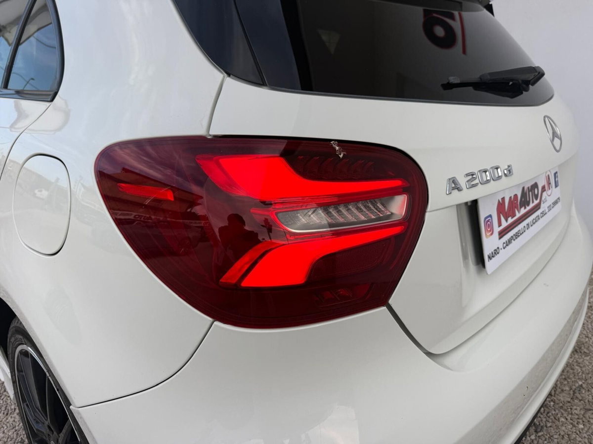 Mercedes-Benz Classe A 200 d Premium (12)