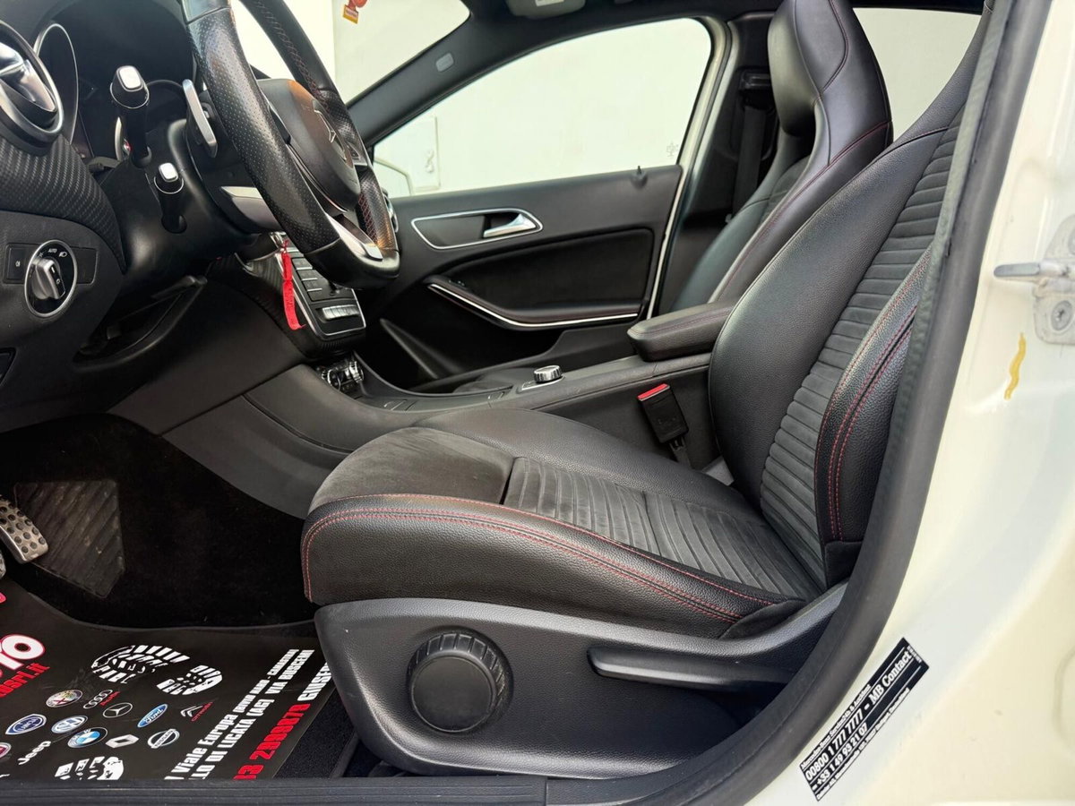Mercedes-Benz Classe A 200 d Premium (15)