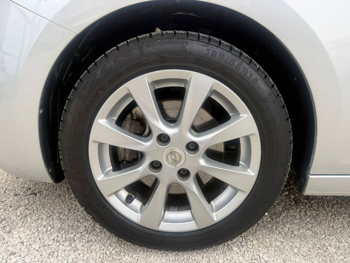 Opel Corsa 1.5 D 100 CV Edition (10)