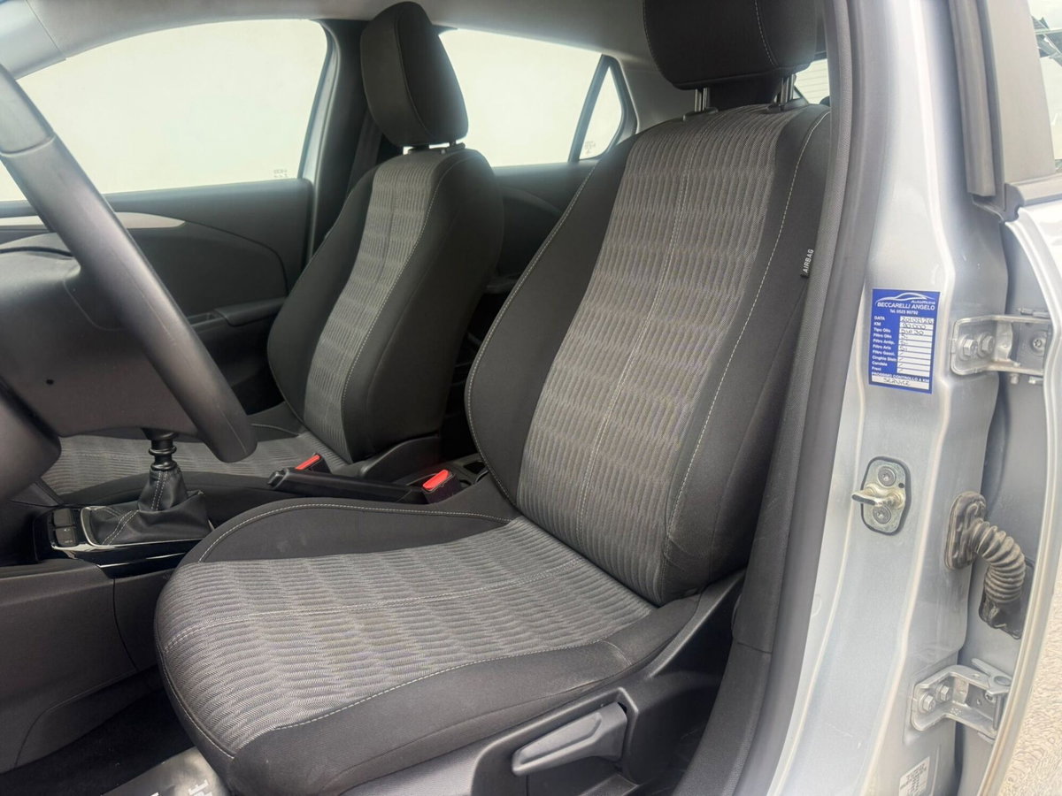Opel Corsa 1.5 D 100 CV Edition (12)