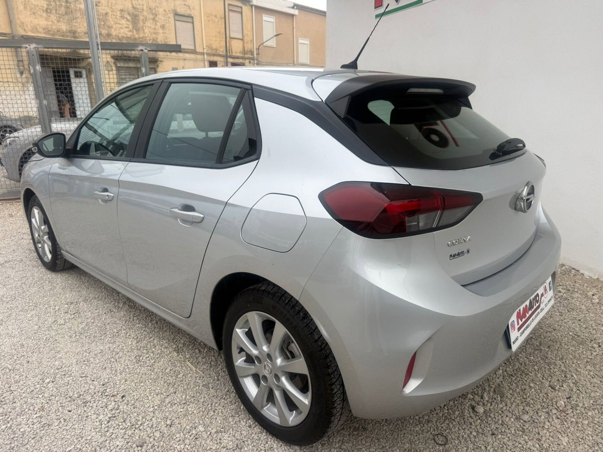 Opel Corsa 1.5 D 100 CV Edition (8)