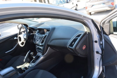 Ford Focus Station Wagon 1.6 TDCi 115 CV SW Titanium (19)