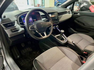 Renault Clio TCe 90 CV 5 porte Techno (5)