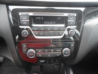 Nissan Qashqai 1.5 dCi Acenta (11)