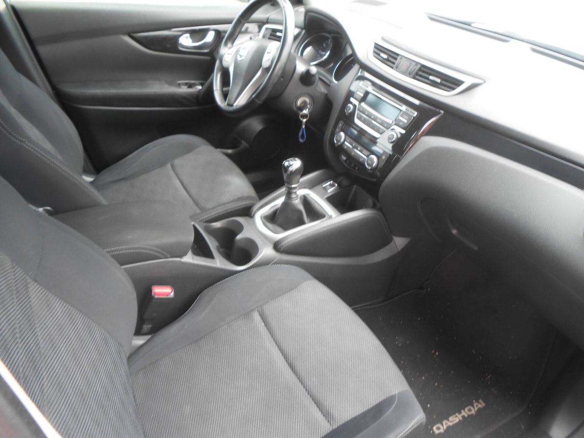 Nissan Qashqai 1.5 dCi Acenta (6)