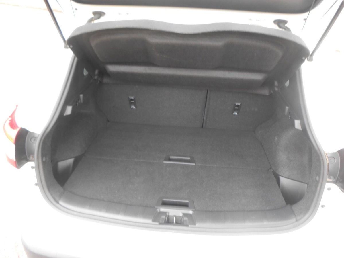 Nissan Qashqai 1.5 dCi Acenta (9)