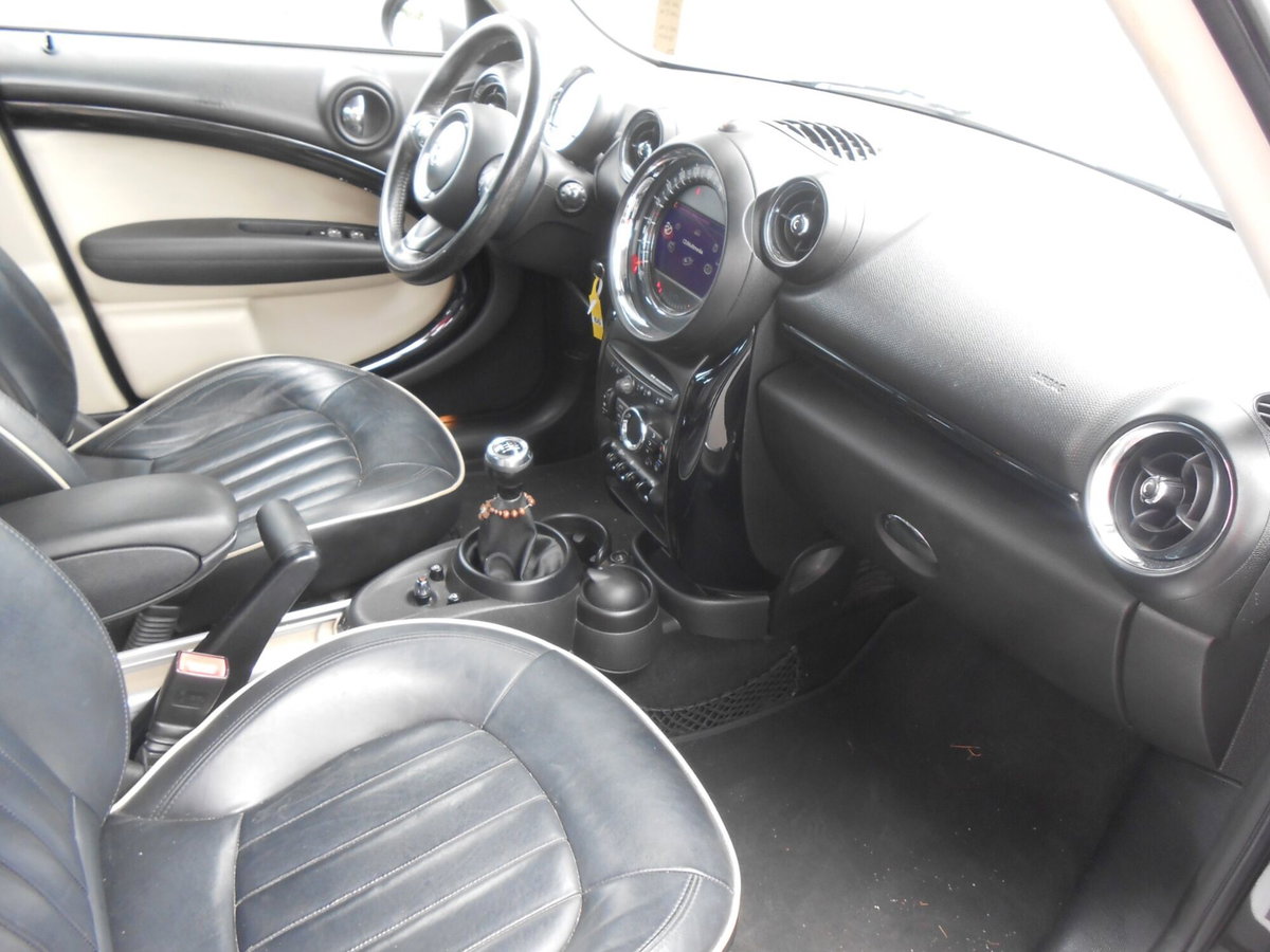 MINI Mini Countryman 1.6 Cooper D Countryman (6)