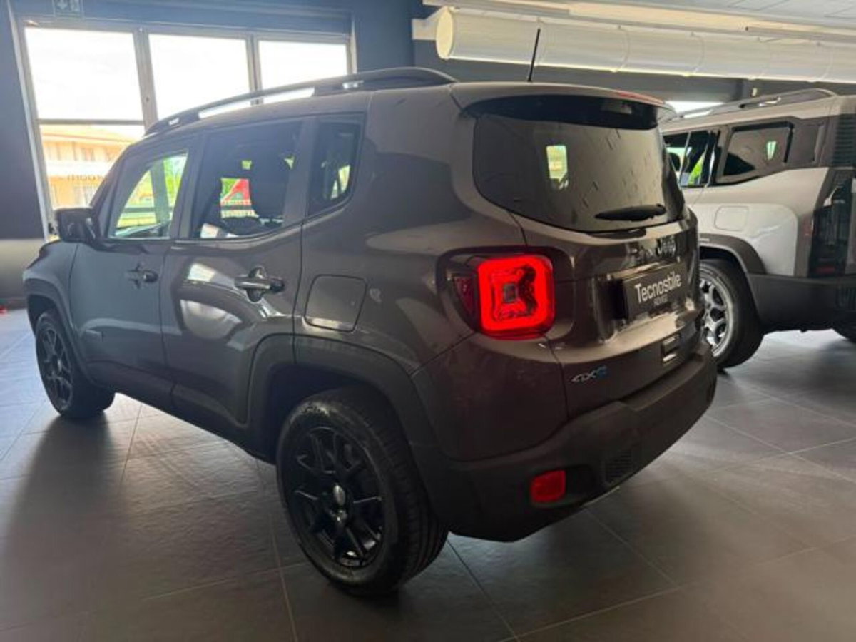 Jeep Renegade 1.3 T4 190CV PHEV 4xe AT6 Limited (6)