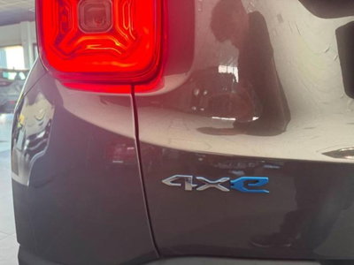 Jeep Renegade 1.3 T4 190CV PHEV 4xe AT6 Limited (9)