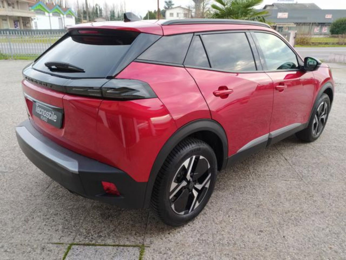 Peugeot 2008 PureTech 100 S&S Allure (3)
