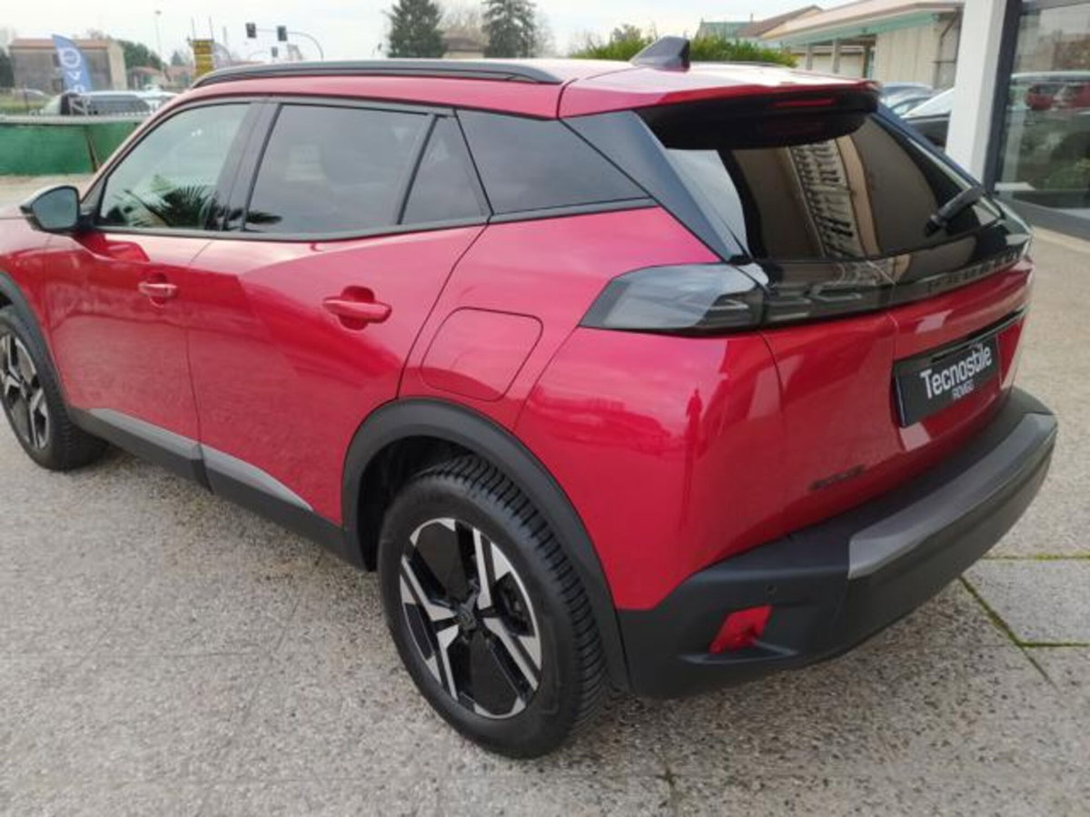Peugeot 2008 PureTech 100 S&S Allure (4)