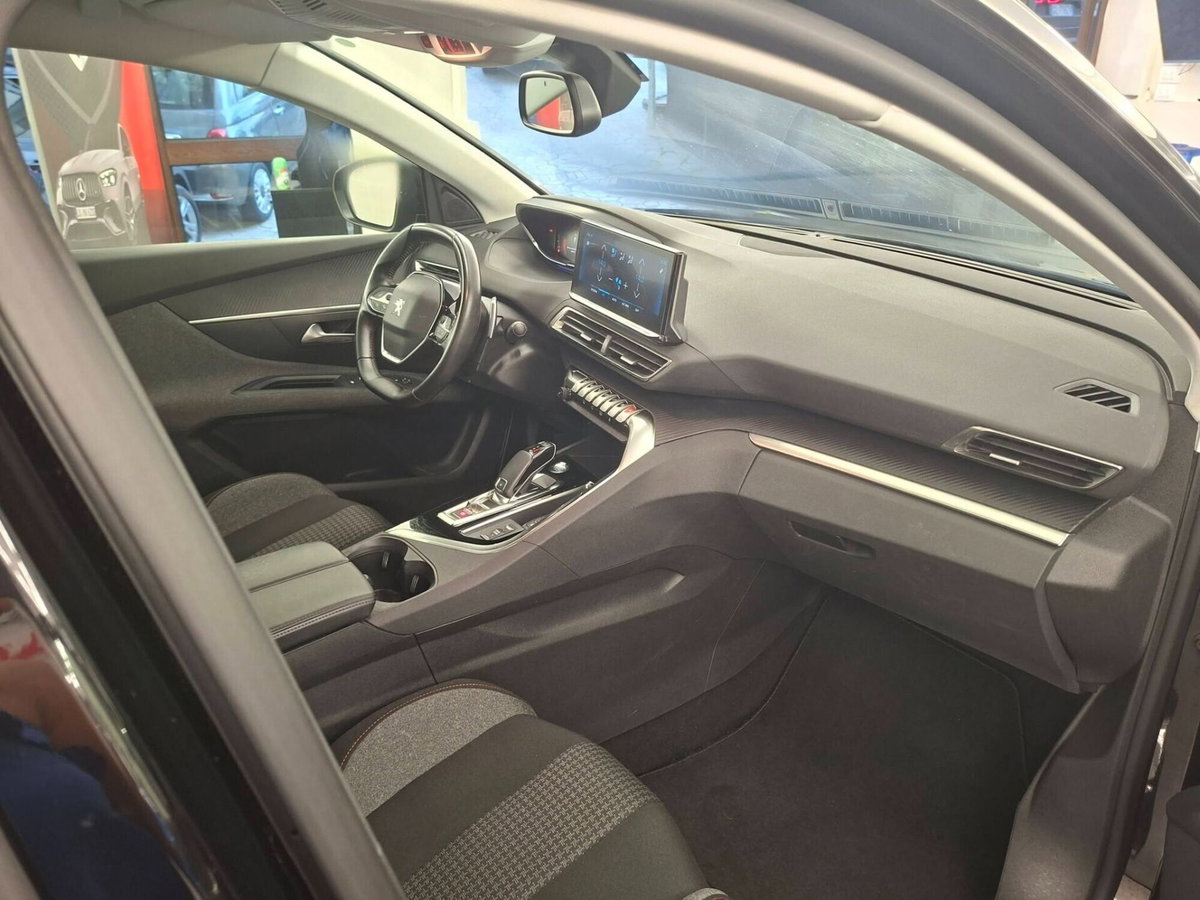 Peugeot 3008 BlueHDi 130 S&S EAT8 Active Business (12)