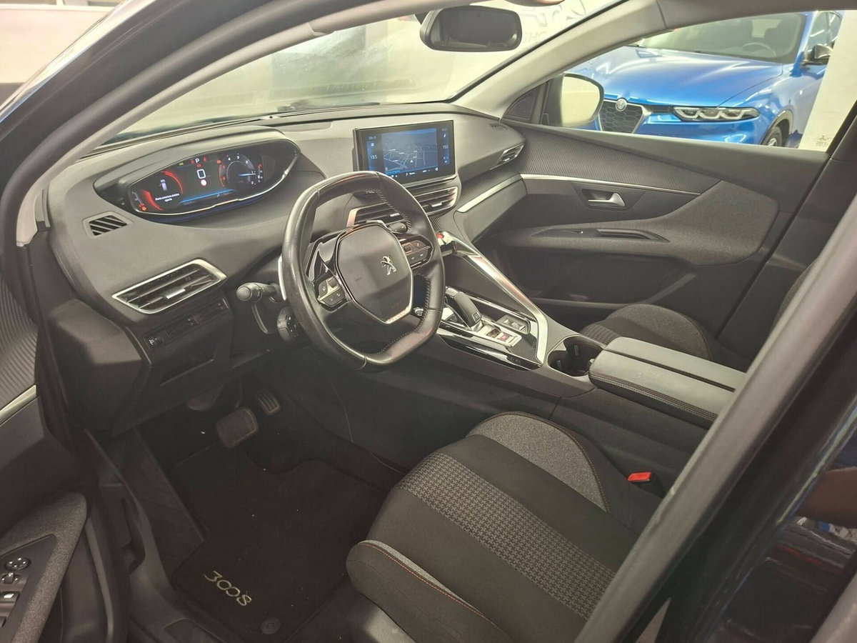 Peugeot 3008 BlueHDi 130 S&S EAT8 Active Business (2)