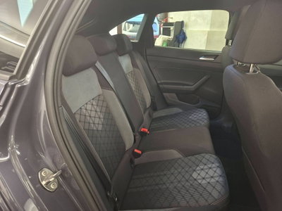 Volkswagen Taigo 1.0 TSI 110 CV R-Line (3)
