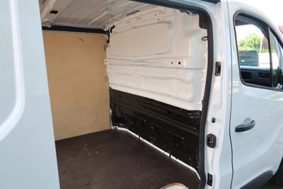 Renault Trafic Furgone T27 2.0 dCi 150CV PC-TN Furgone Energy Ice (9)