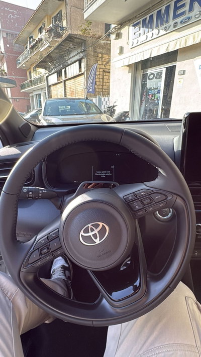 Toyota Yaris Cross 1.5h GR Sport Black Sky fwd 116cv e-cvt (2)