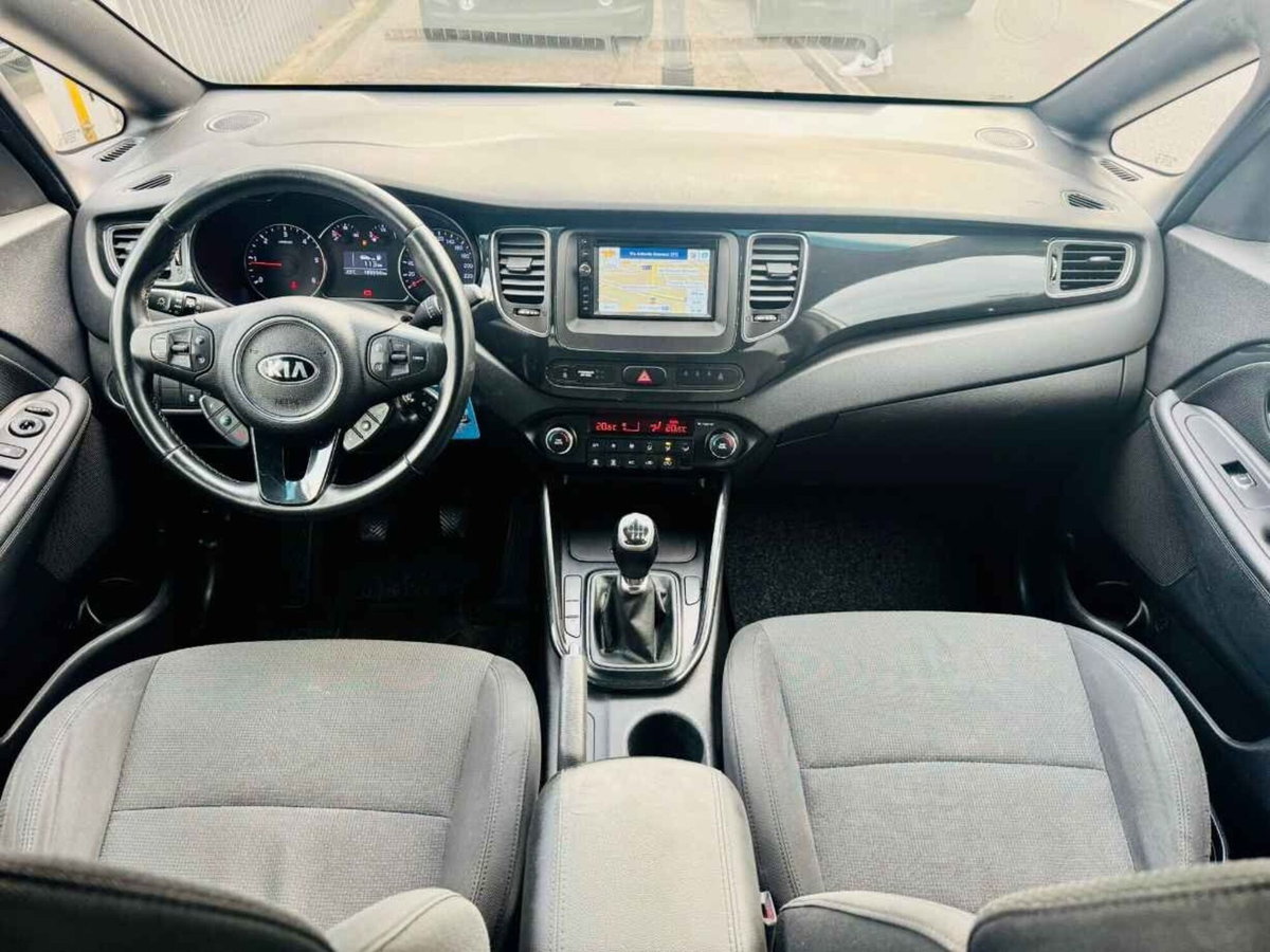 Kia Carens 1.7 CRDi 115 CV Class (12)