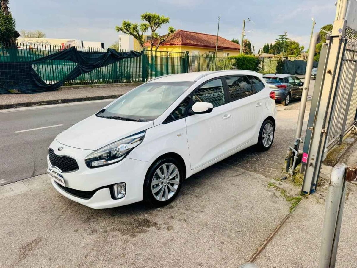 Kia Carens 1.7 CRDi 115 CV Class (3)