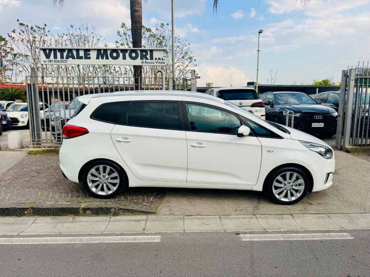Kia Carens 1.7 CRDi 115 CV Class (8)