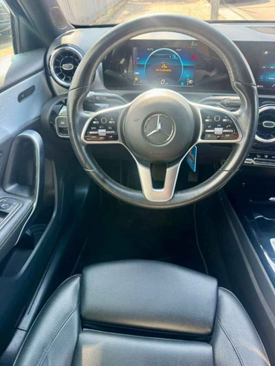 Mercedes-Benz Classe A 180 d Automatic Business (16)