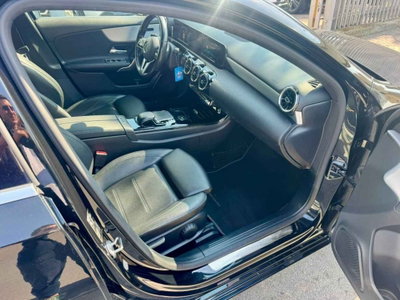 Mercedes-Benz Classe A 180 d Automatic Business (18)
