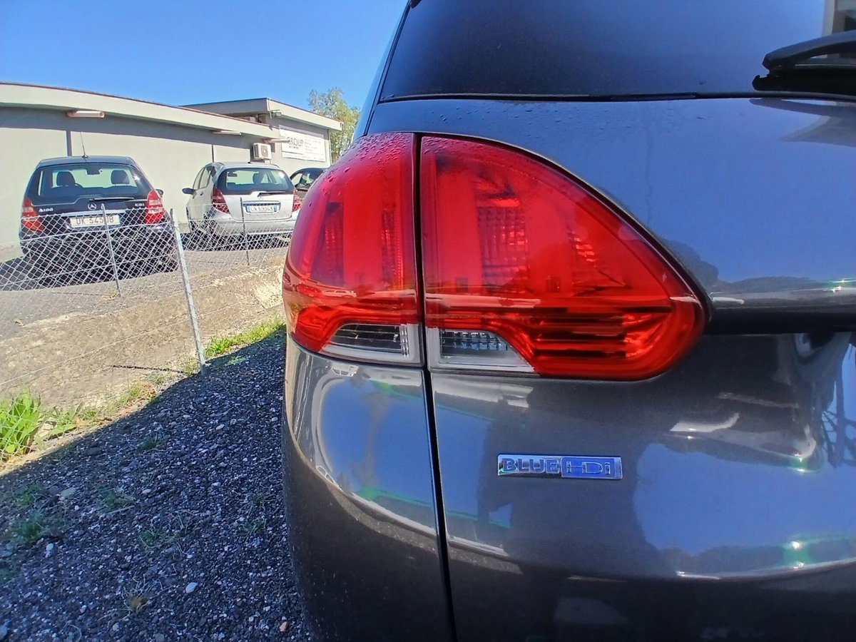 Peugeot 2008 120 S&S Allure (10)